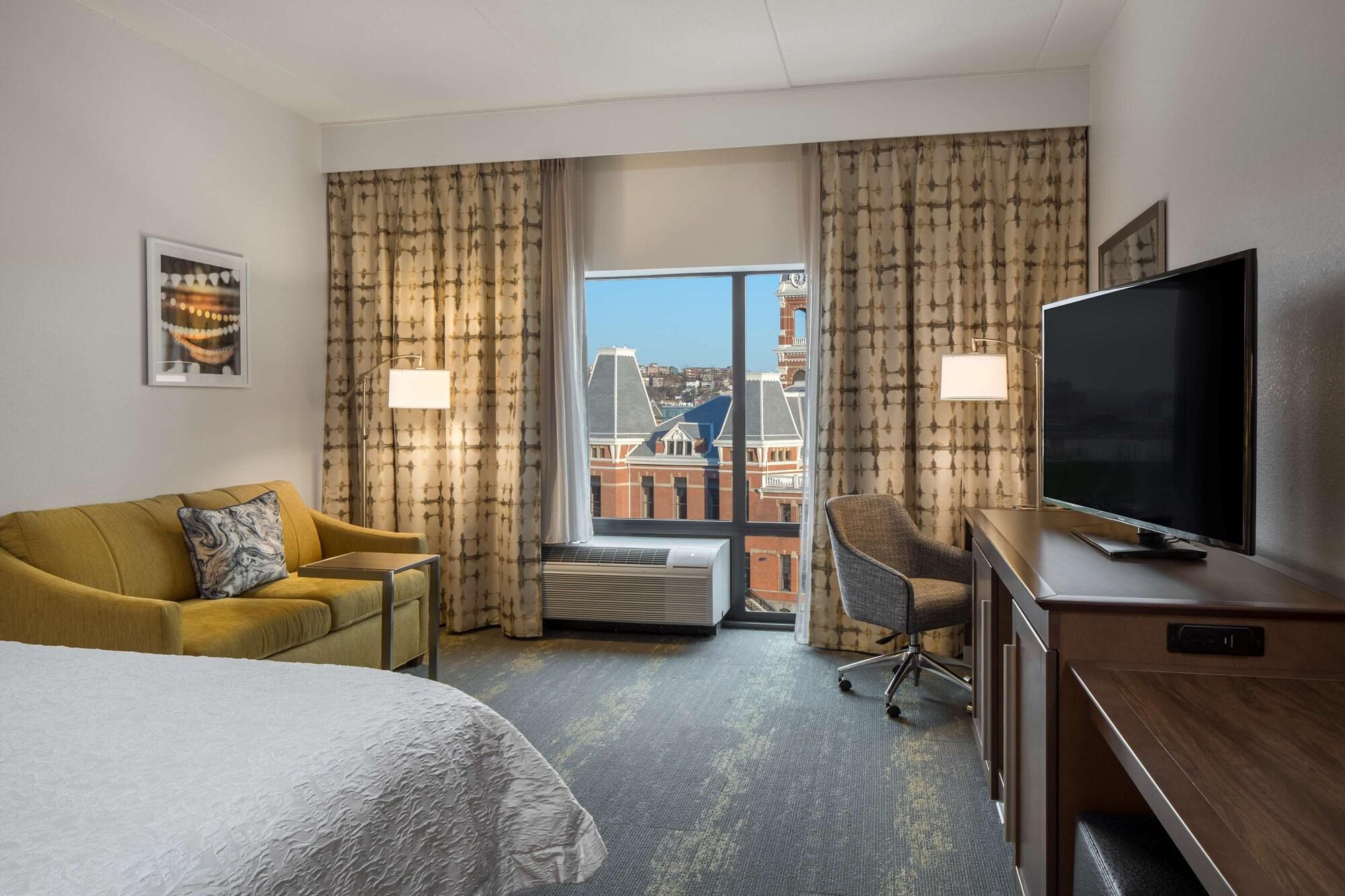 Hampton Inn & Suites Newport/Cincinnati, Ky Екстер'єр фото