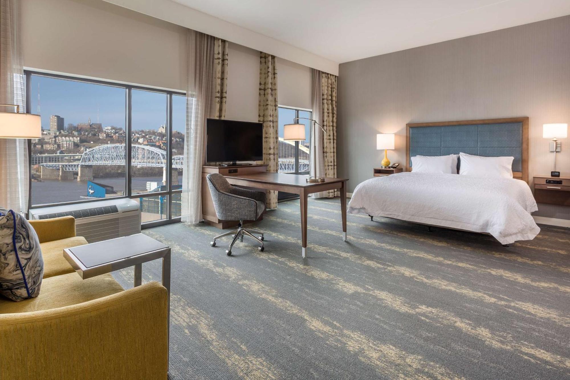 Hampton Inn & Suites Newport/Cincinnati, Ky Екстер'єр фото