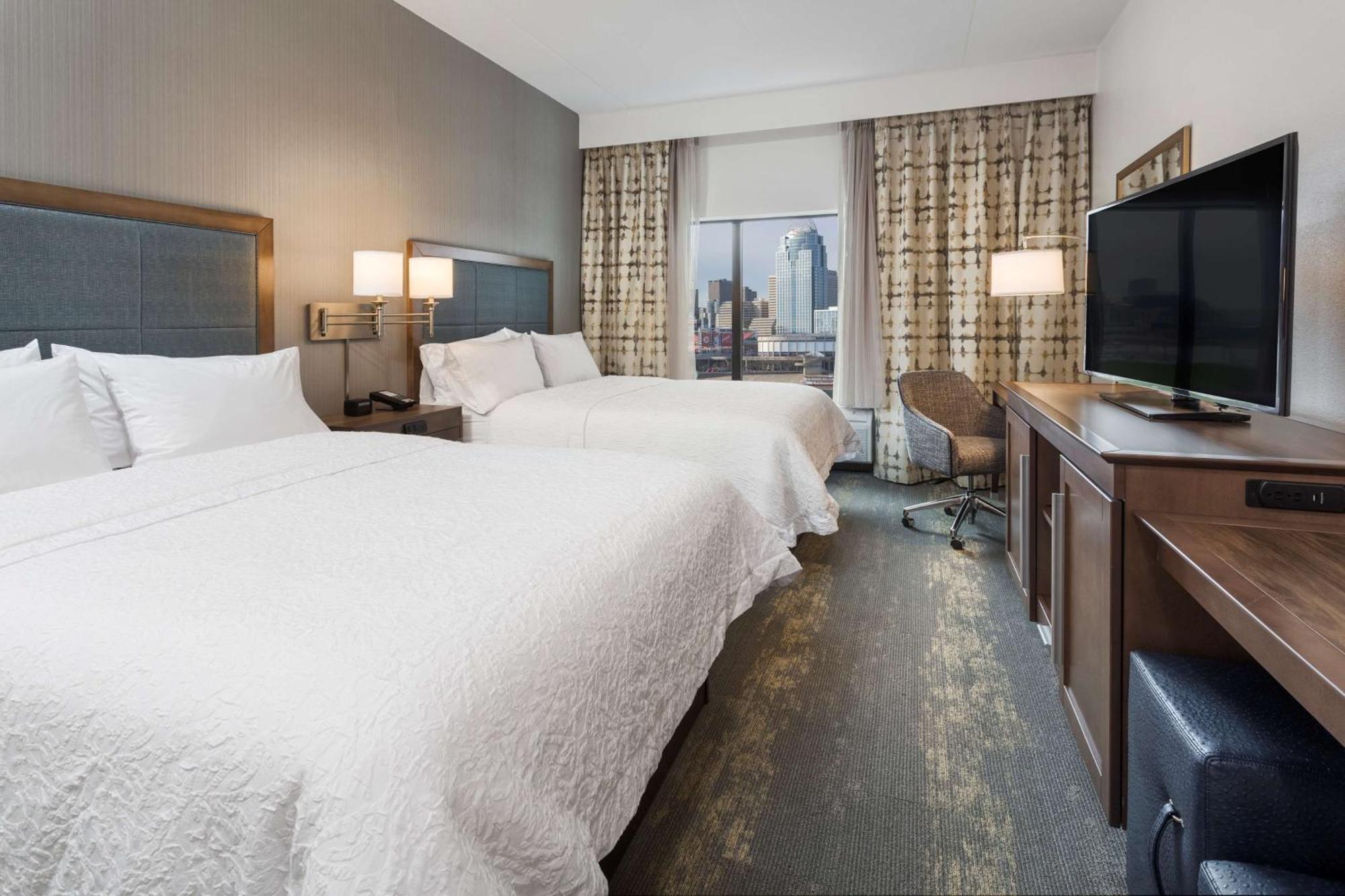 Hampton Inn & Suites Newport/Cincinnati, Ky Екстер'єр фото