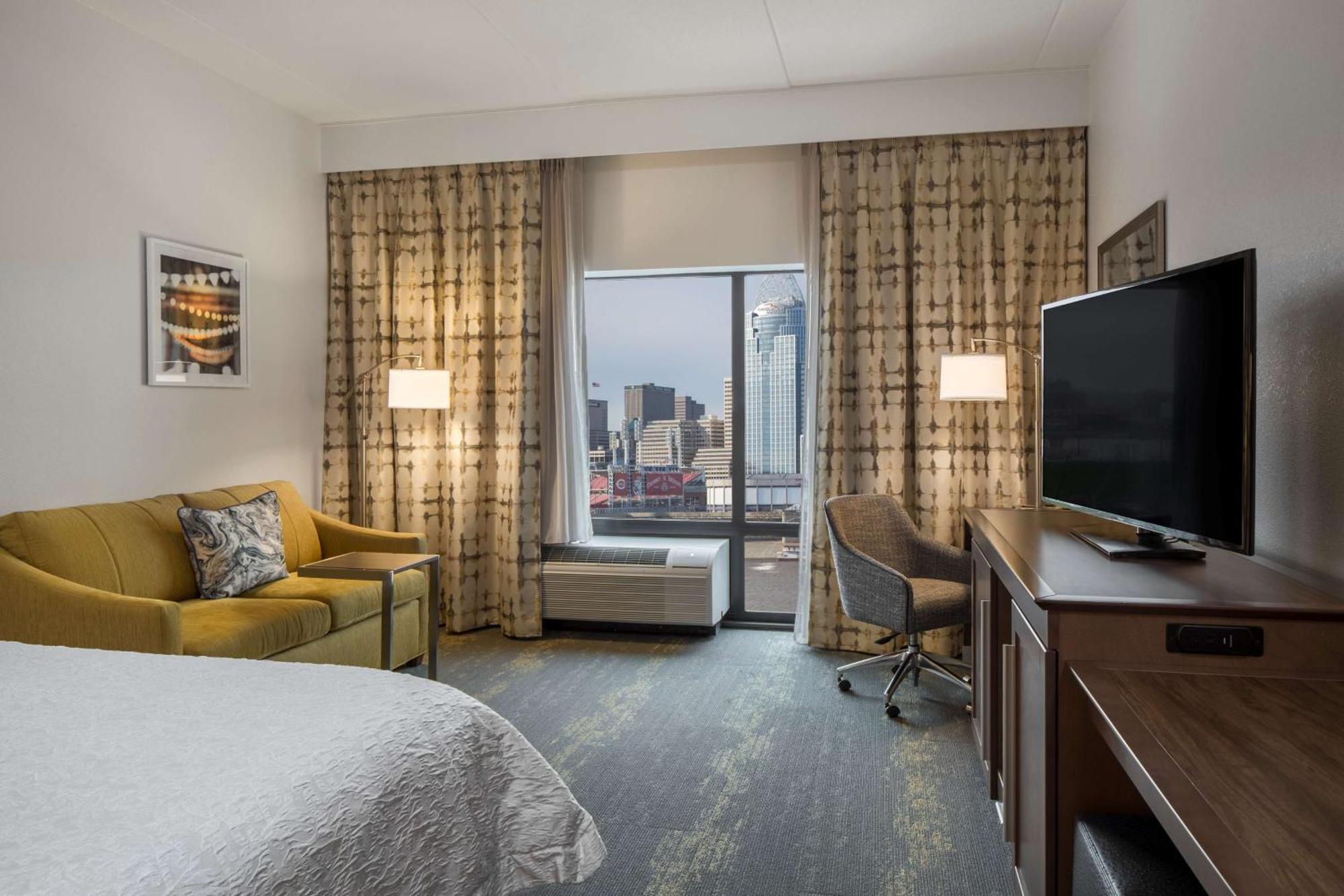 Hampton Inn & Suites Newport/Cincinnati, Ky Екстер'єр фото