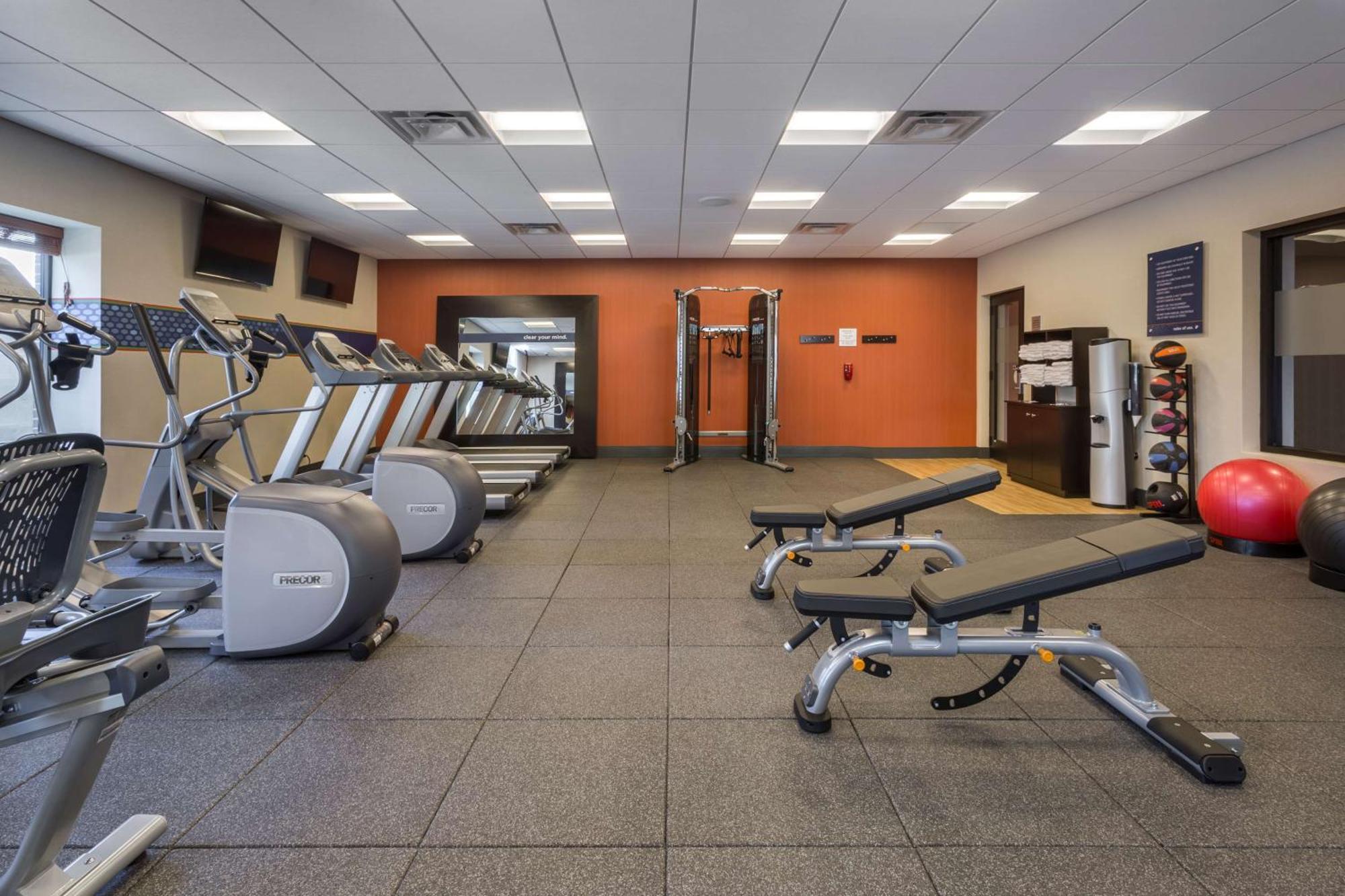 Hampton Inn & Suites Newport/Cincinnati, Ky Екстер'єр фото