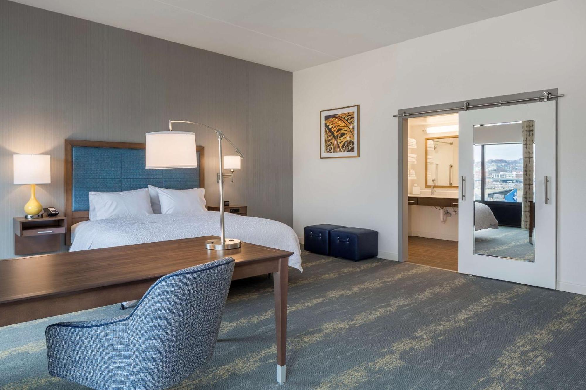 Hampton Inn & Suites Newport/Cincinnati, Ky Екстер'єр фото